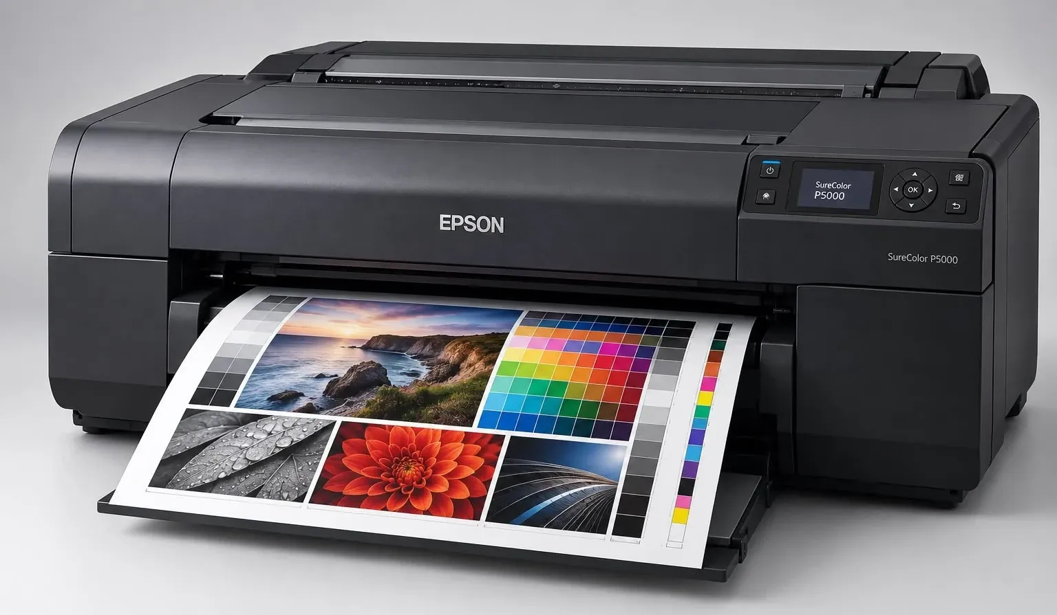 Impresora Epson SureColor P5000 imprimiendo una prueba de color con cartas de control
